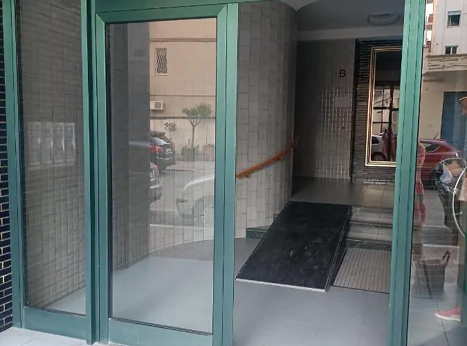 La Luna Piena In Centro *